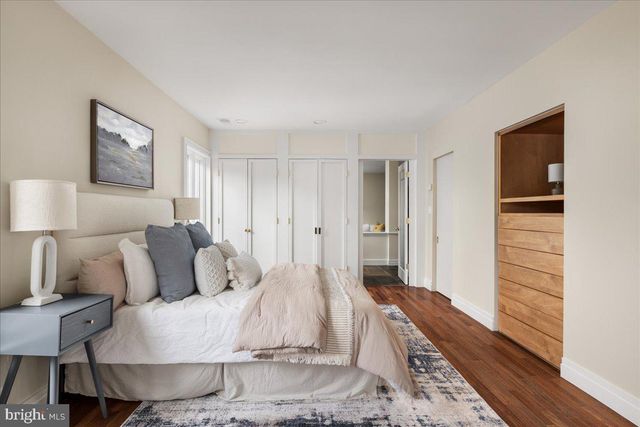 7953 BOLLING DR, Alexandria, VA 22308