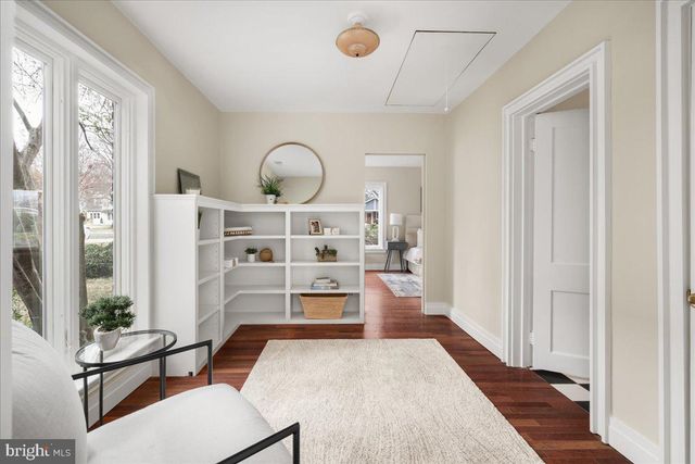 7953 BOLLING DR, Alexandria, VA 22308