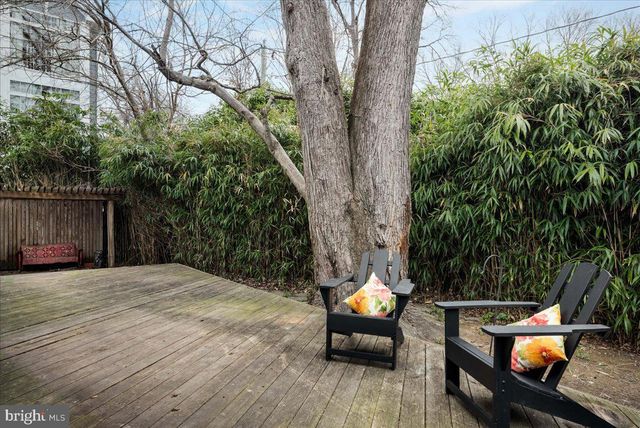 7953 BOLLING DR, Alexandria, VA 22308