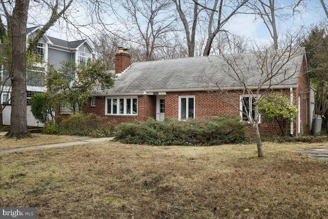 7953 BOLLING DR, Alexandria, VA 22308