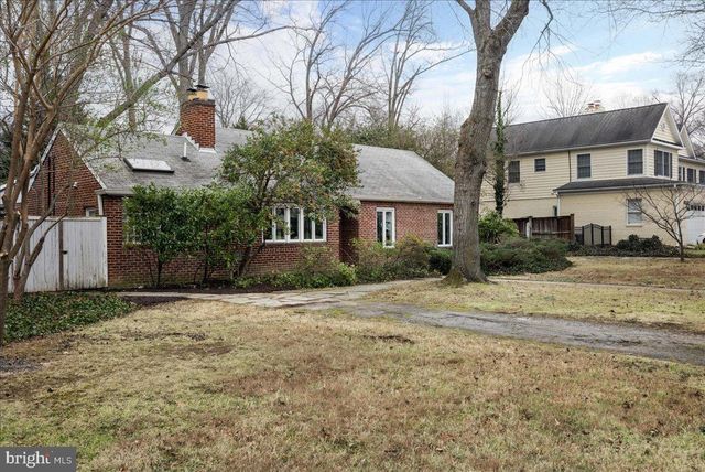 7953 BOLLING DR, Alexandria, VA 22308