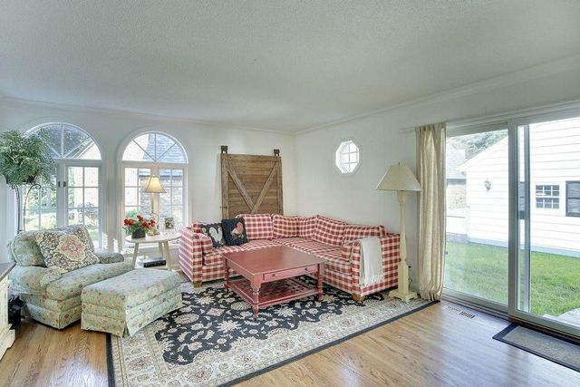 4209 Drew Avenue N, Robbinsdale, MN 55422