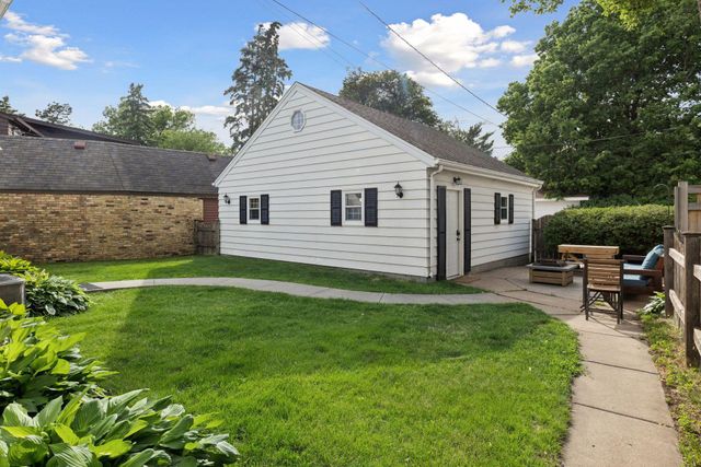 4209 Drew Avenue N, Robbinsdale, MN 55422