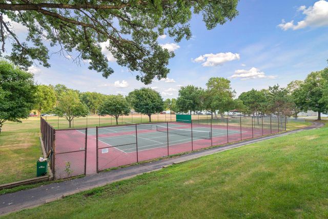 4209 Drew Avenue N, Robbinsdale, MN 55422