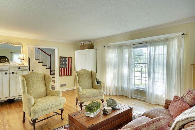 4209 Drew Avenue N, Robbinsdale, MN 55422