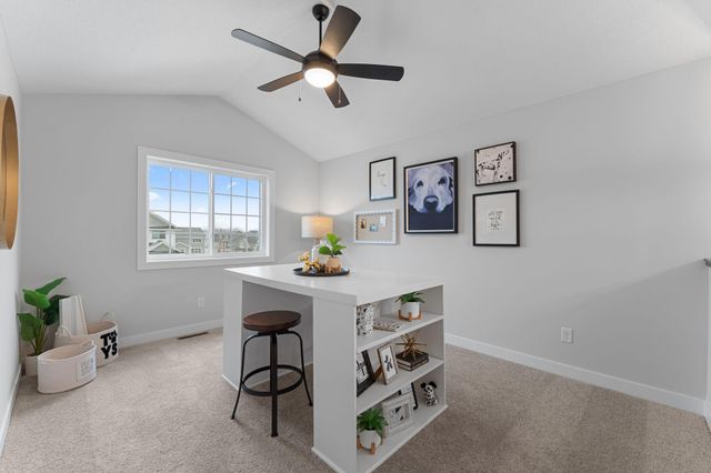 7682 22nd Avenue E, Shakopee, MN 55379