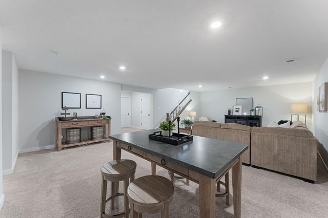 7682 22nd Avenue E, Shakopee, MN 55379