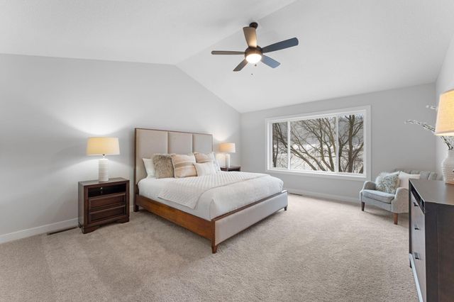 7682 22nd Avenue E, Shakopee, MN 55379