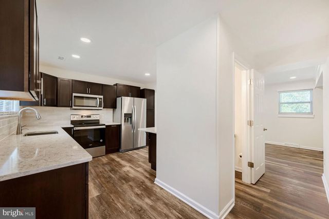 8545 SUMMIT RD, Pasadena, MD 21122