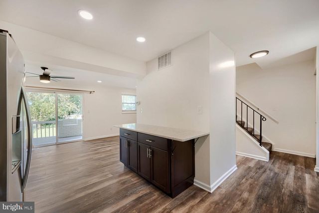 8545 SUMMIT RD, Pasadena, MD 21122