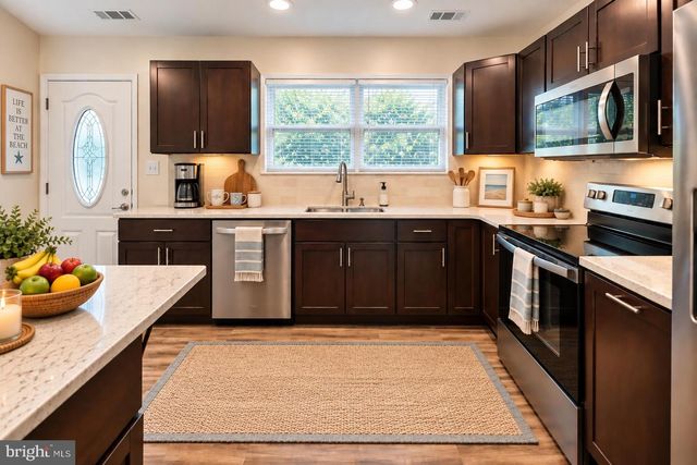8545 SUMMIT RD, Pasadena, MD 21122