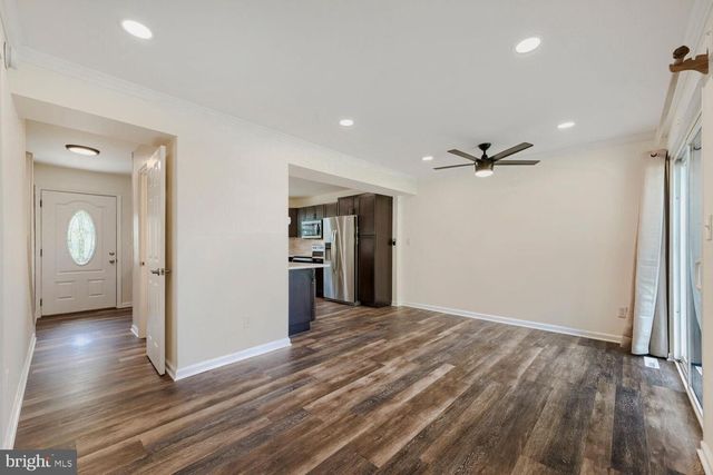 8545 SUMMIT RD, Pasadena, MD 21122
