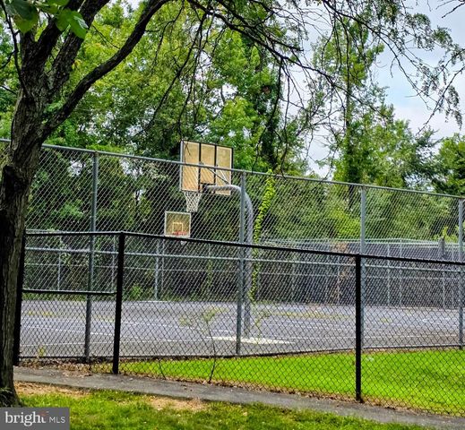 8545 SUMMIT RD, Pasadena, MD 21122