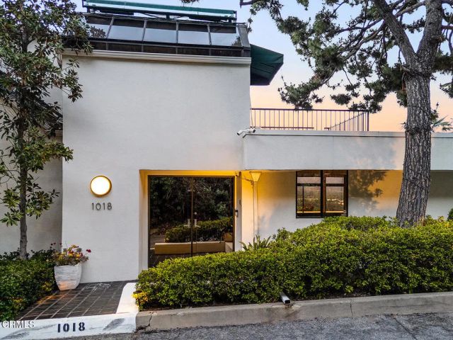 1018 Glen Oaks Boulevard, Pasadena, CA 91105