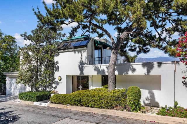 1018 Glen Oaks Boulevard, Pasadena, CA 91105