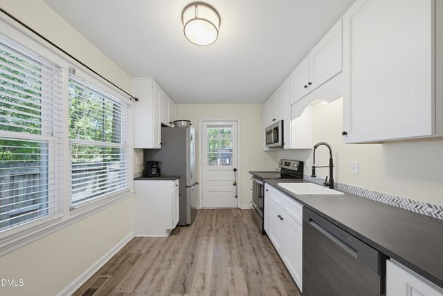 238 E Vance Street, Zebulon, NC 27597