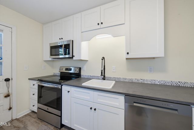 238 E Vance Street, Zebulon, NC 27597