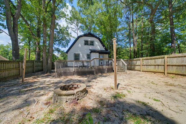 238 E Vance Street, Zebulon, NC 27597