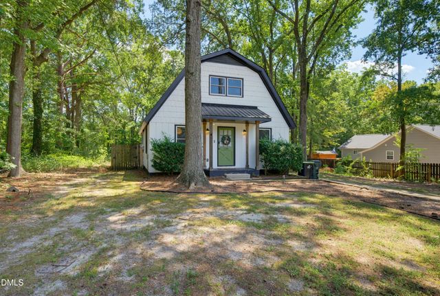 238 E Vance Street, Zebulon, NC 27597