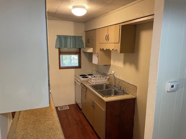 16 Wales Drive, Pottsboro, TX 75076