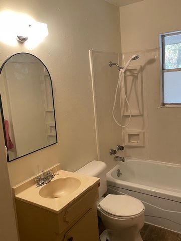 16 Wales Drive, Pottsboro, TX 75076