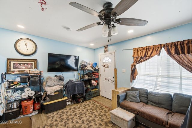 1845 W CHIPMAN Road, Phoenix, AZ 85041