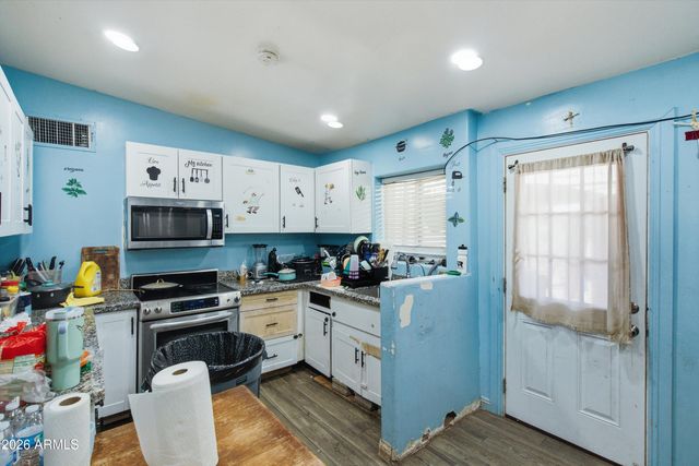 1845 W CHIPMAN Road, Phoenix, AZ 85041