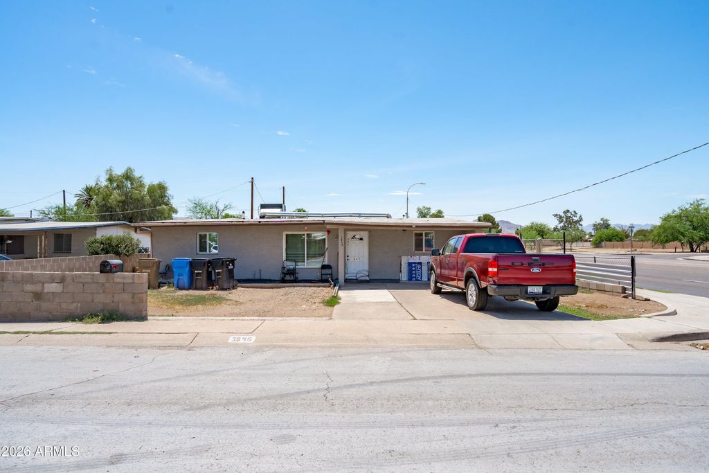 1845 W CHIPMAN Road, Phoenix, AZ 85041 — photo 2