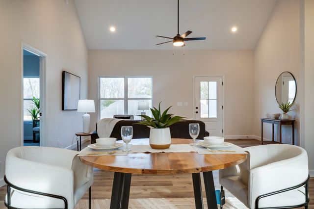 3033 Bowker Road, Charlotte, TN 37036