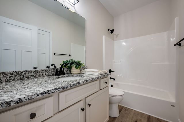 3033 Bowker Road, Charlotte, TN 37036