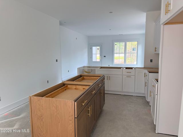 86 Whispering Pines Court, Hampstead, NC 28443