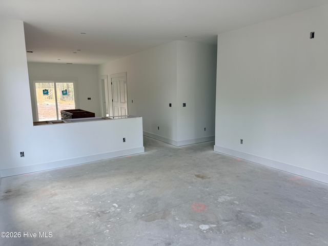 86 Whispering Pines Court, Hampstead, NC 28443