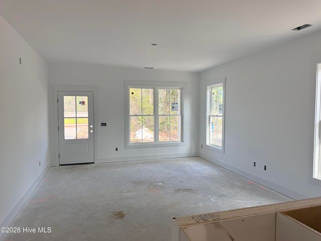 86 Whispering Pines Court, Hampstead, NC 28443