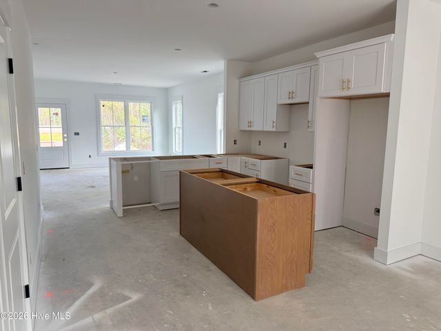 86 Whispering Pines Court, Hampstead, NC 28443