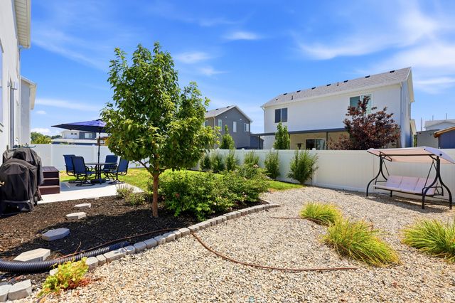 789 W WICKHAM DR, Murray, UT 84123