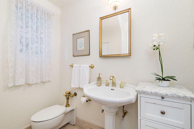 155 Peruvian Avenue, Palm Beach, FL 33480