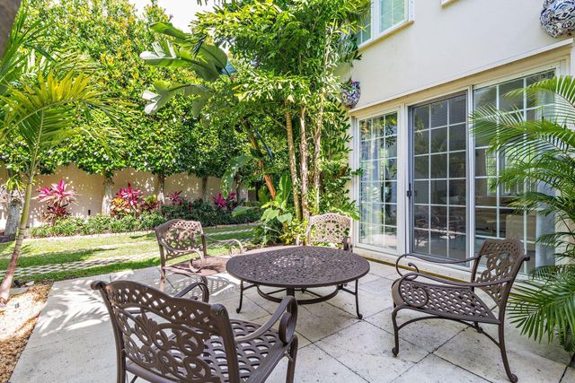 155 Peruvian Avenue, Palm Beach, FL 33480