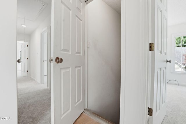 8013 Tobin Place, Raleigh, NC 27612