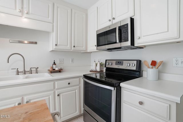 8013 Tobin Place, Raleigh, NC 27612