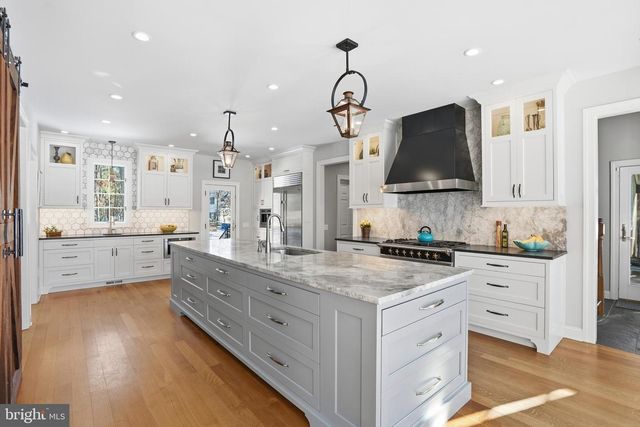 65 BORTONS RD, Marlton, NJ 08053