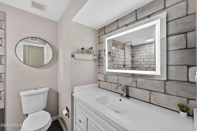 713 E ALAMEDA Drive, Tempe, AZ 85282