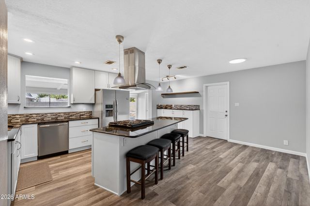 713 E ALAMEDA Drive, Tempe, AZ 85282