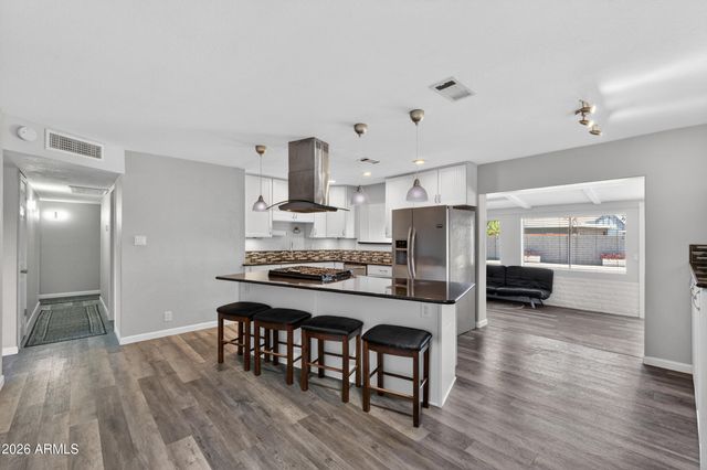 713 E ALAMEDA Drive, Tempe, AZ 85282