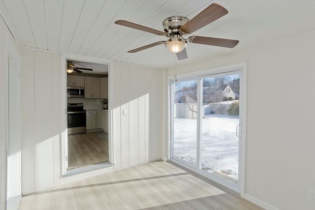 27 Cortland St, Chicopee, MA 01020