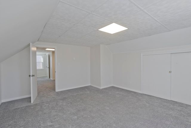 27 Cortland St, Chicopee, MA 01020