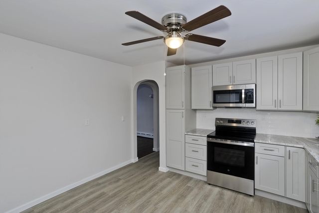 27 Cortland St, Chicopee, MA 01020