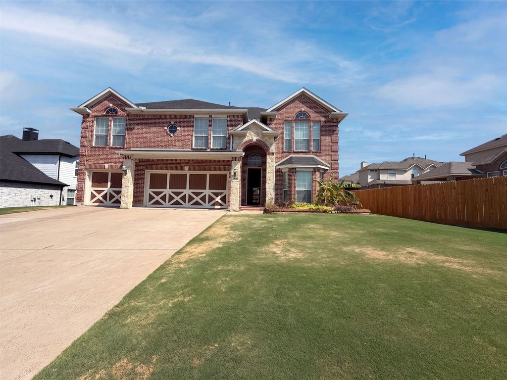 409 Lone Oak Court, Kennedale, TX 76060 — exterior