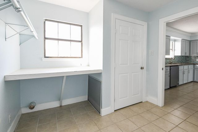 1615 Railroad Avenue, San Leon, TX 77539