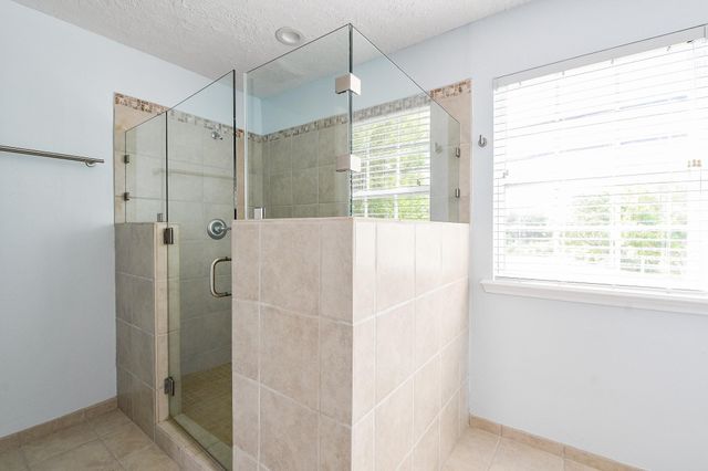 1615 Railroad Avenue, San Leon, TX 77539
