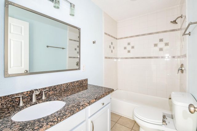 1615 Railroad Avenue, San Leon, TX 77539